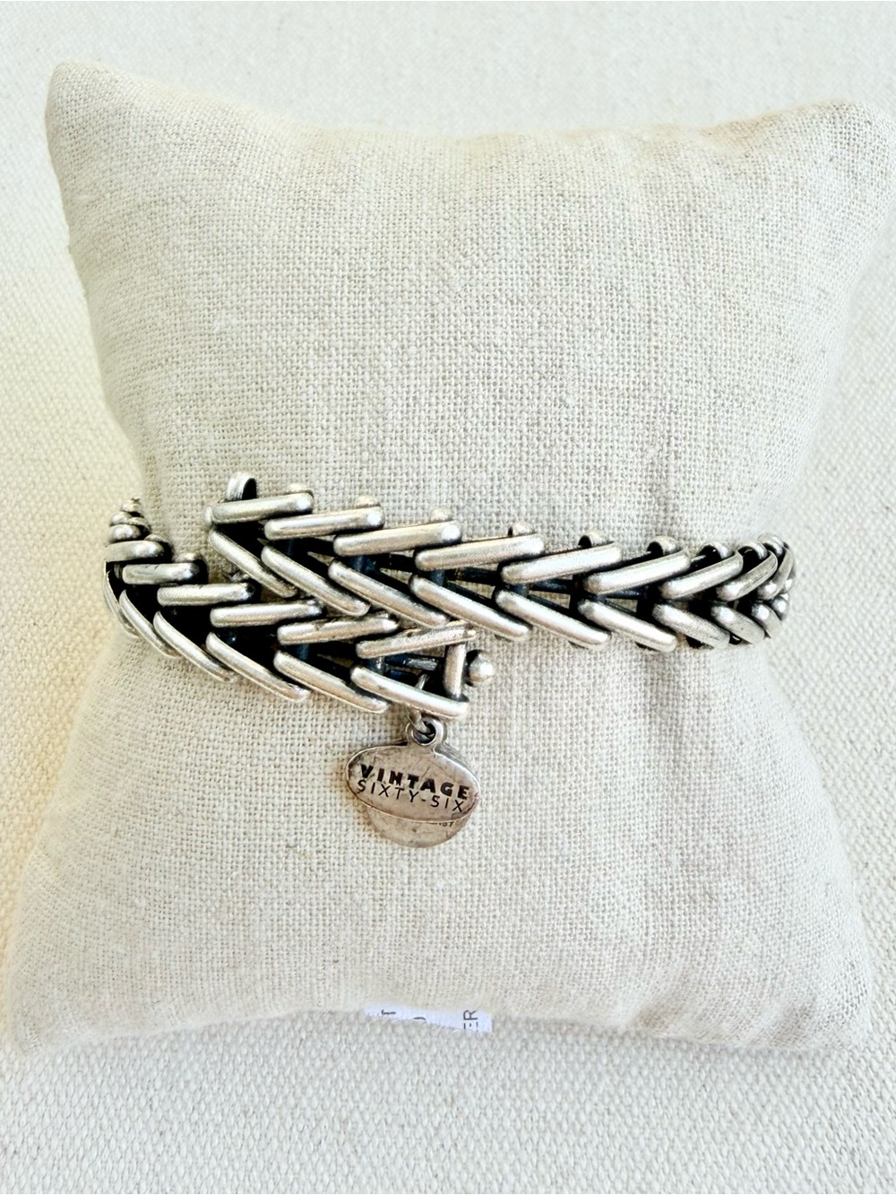 *Vintage Sixty Six Bracelet* ALEX & ANI Retired Metal Coil Good Condition